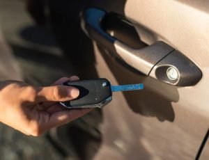 Expert Car Lockout Assistance Service (3)